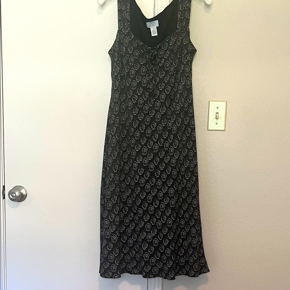 Ann Taylor Loft dress. Size 10. Fully lined.